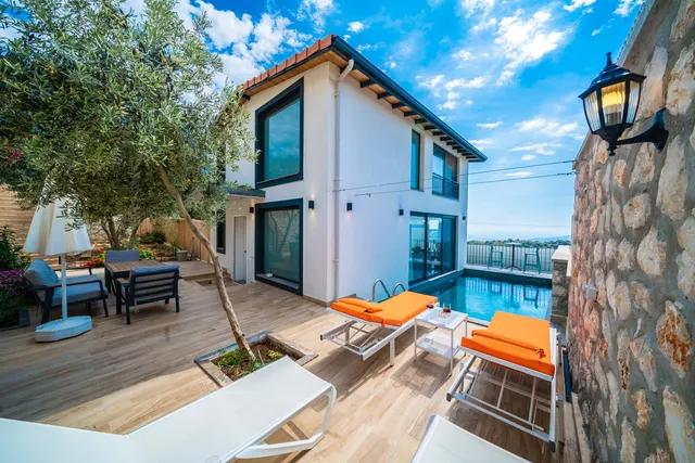 Instagram — Villa Therapy